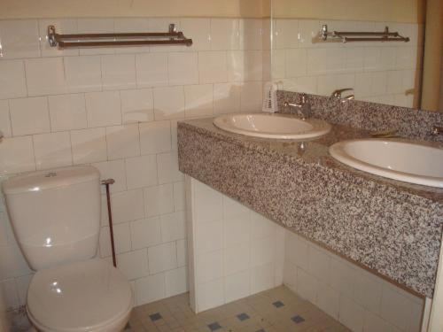 Hotel Syracuse Chalon-sur-Saone Ngoại thất bức ảnh